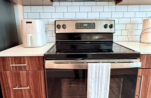 Millcreek Apartment | Studio in new building W/Patio+Free Parking + Pool