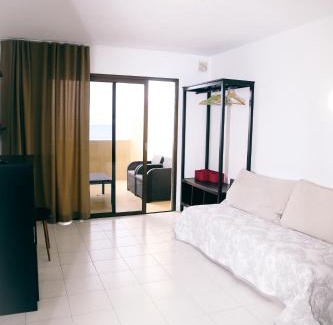Los Gigantes Apartment | Studio Jacaranda
