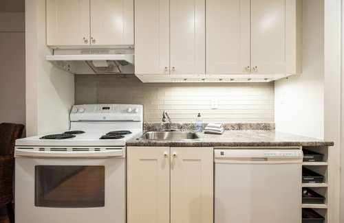 Mont-Tremblant Village Apartment | Studio Kona 5 km from Ski Mint-Tremblant