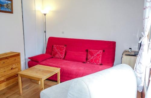 Les Contamines-Montjoie Apartment | Studio L'Enclave I et J-28 by Interhome