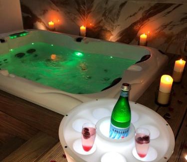 Prades-le-Lez Apartment | Studio La Boheme Jacuzzi et Terrasse vu sur Pic Saint Loup