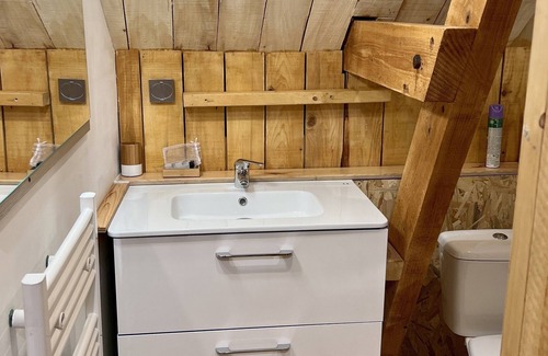 Vielle-Louron Apartment | Studio « la grange » ç proximité de Balnea et les stations de Peyragudes et Val