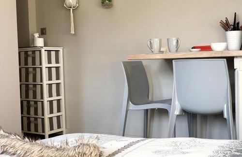 Horbourg-Wihr Apartment | Studio "Le Cocon" proche Colmar - Free Parking & Wifi