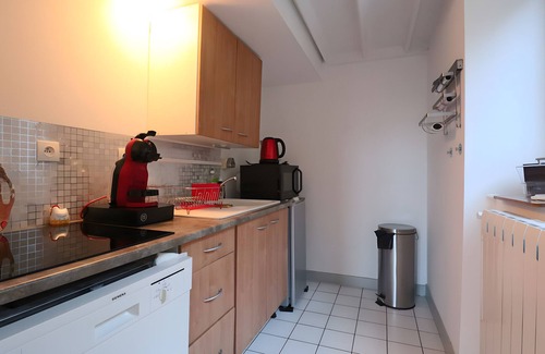 La Bourboule Apartment | Studio "Le Miami - Résidence Guillaume" with Mountain View and Wi-Fi