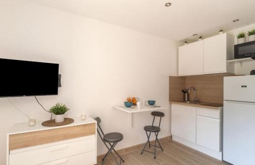 La Madrague Apartment | Studio Les Aigues Marines-63 by Interhome