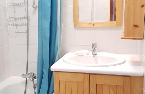 Flaine Apartment | Studio Lumineux avec Balcon au Chalet Hameau de Flaine, Proche Pistes et Skibus Gratuit - FR-1-425-160