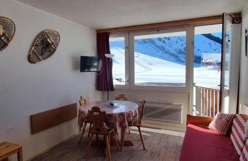 Aime Apartment | Studio lumineux cabine ski-in/ski-out, 3/4 pers, vue pistes - FR-1-181-2595