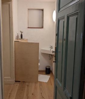 Charlottenburg Apartment | studio maiy close to Messe