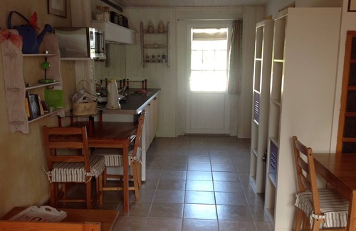 Talais Apartment | studio/Mezzanine for 2/4pers, terrace garden, 10km from Soulac plage, 2km from Gironde
