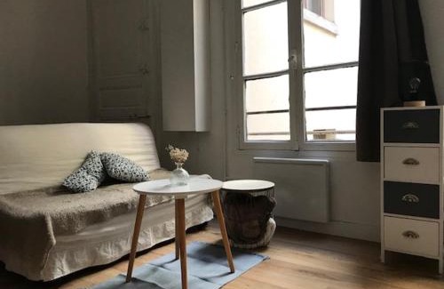 Notre-Dame Apartment | Studio Mezzanine N Dame