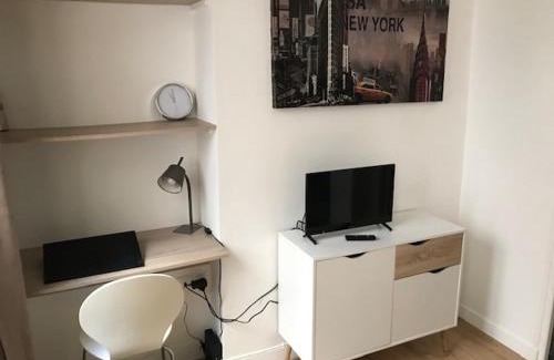 Notre-Dame Apartment | Studio Mezzanine N Dame