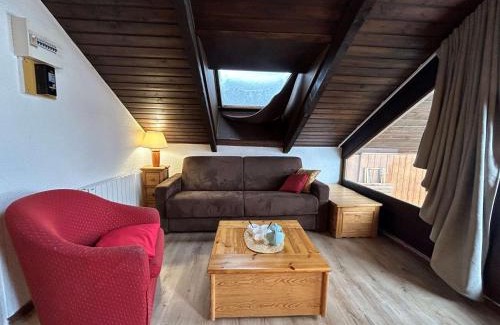 Meribel Centre Apartment | Studio Mezzanine pour 4 Pers - Centre Méribel, Proche Pistes et Commerces, Animaux Acceptés - FR-1-180-15