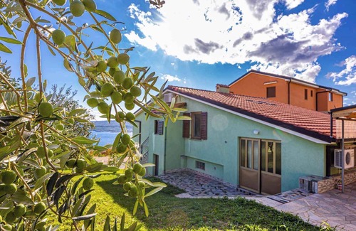 Crikvenica Apartment | Studio Mistral 6