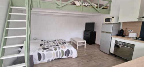 Cuges-les-Pins Apartment | Studio moderne à Cuges-les-Pins - 27 m² avec jardin privé