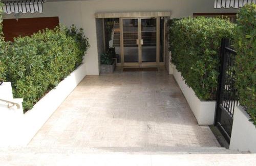 Menton Apartment | Studio moderne avec terrasse proche plages et centre, WiFi gratuit - FR-1-196-216