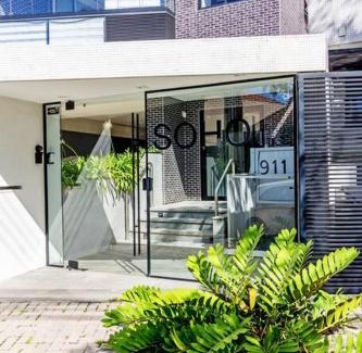 Bigorrilho Apartment | Studio Moderno com sacada Ap 48 Soho Life