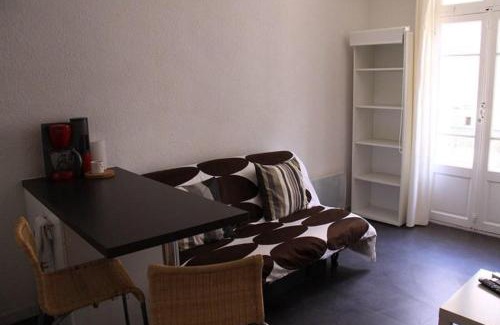 Comedie Apartment | Studio Molière