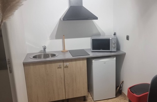 Villeneuve-le-Roi Apartment | Studio near orly airport
