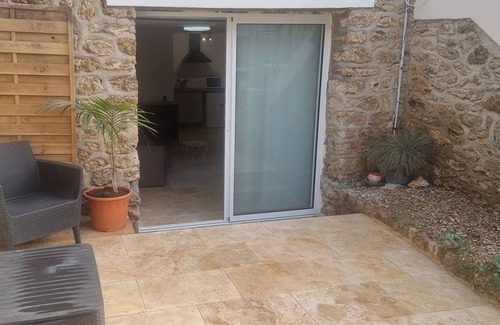 Villeneuve-le-Roi Apartment | Studio near orly airport