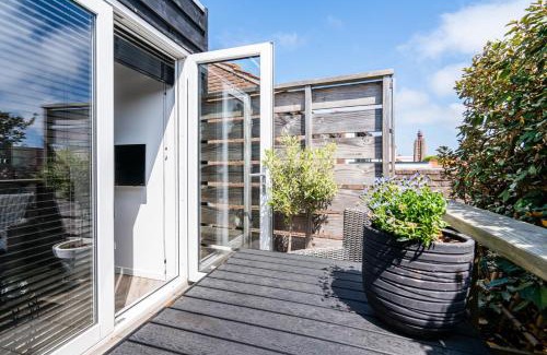 Westkapelle Apartment | Studio Noorderzon - loopafstand van het strand!
