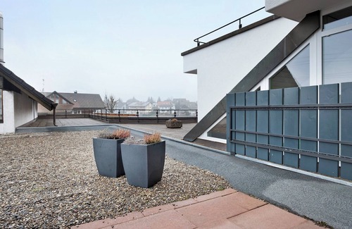 Uehlingen-Birkendorf Apartment | Studio 'Nr 8' with Balcony and Wi-Fi