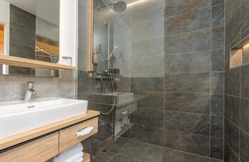 Rain Apartment | Studio NRF BF - Hotel Stockinggut by Avenida Leogang