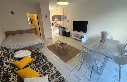 Pineto Apartment | Studio on the Marana lagoon (overnight rental)