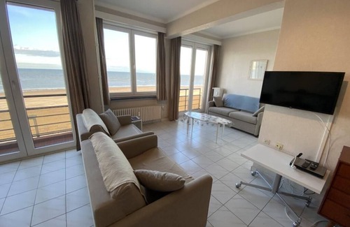 Knokke Apartment | Studio on the seafront in Knokke