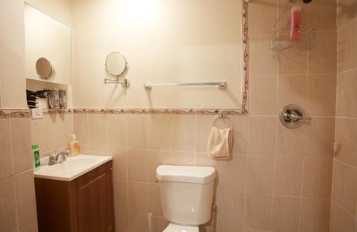 Pelham Gardens Apartment | STUDIO&ONE BEDROOM APARTMENTS