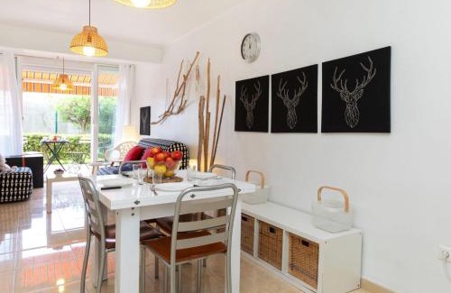 La Pineda Apartment | Studio Paradis Playa by Interhome