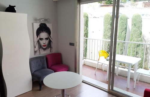 Menton Apartment | Studio Plage Les Sablettes