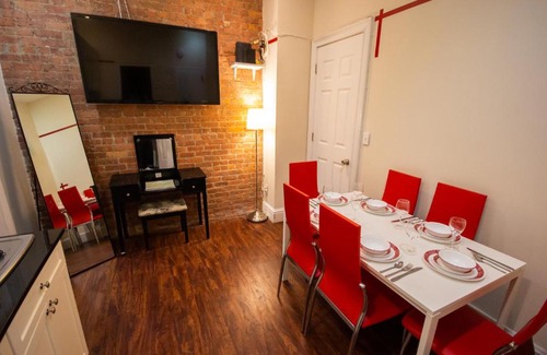 NoMad Apartment | STUDIO PLUS - 2 Bedroom Apartment in Midtown