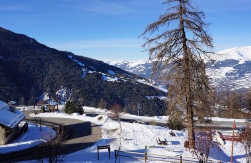 Vallandry Apartment | Studio pour 4 à Vallandry, proche des pistes avec TV et balcon - FR-1-411-277