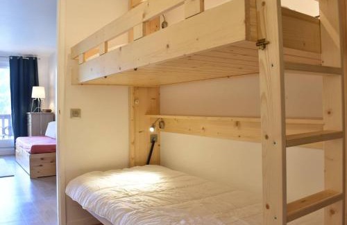 Meribel Centre Apartment | Studio pour 4 personnes à Méribel - Centre avec balcon et parking privé - FR-1-180-206
