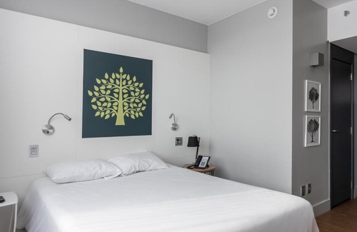 Batel Apartment | Studio Premium Batel HSB009