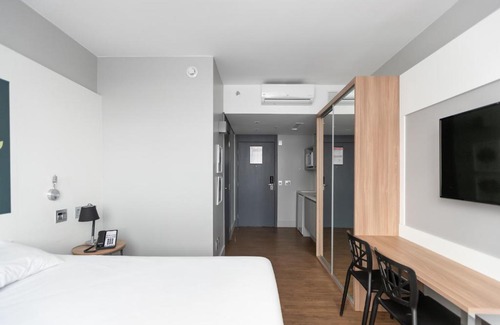 Batel Apartment | Studio Premium Batel HSB009