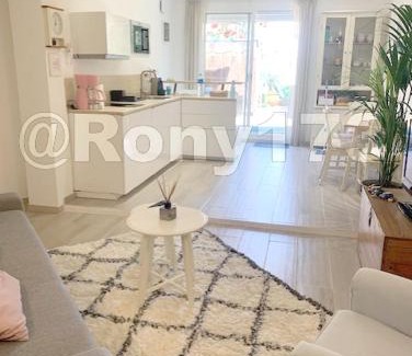 Le Mourillon House | Studio proche mer et ville TOULON 2 pers