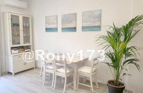 Le Mourillon House | Studio proche mer et ville TOULON 2 pers