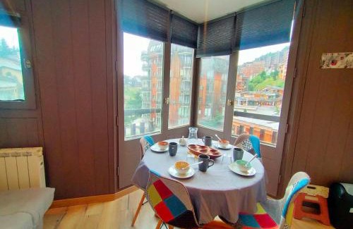 Avoriaz Apartment | Studio rénové à Avoriaz: 4 pers, avec casier à skis, au cœur du village - FR-1-633-74