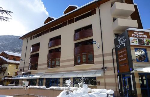 Brides-les-Bains Apartment | Studio rénové 2* pour 4 personnes - Centre de Brides-les-Bains avec parking et wifi - FR-1-512-167