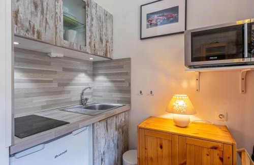 Val-d'Isere Apartment | Studio rénové avec balcon, parking et proche pistes à Val-d'Isère - FR-1-694-287