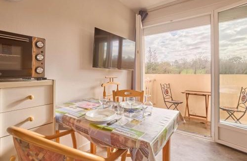 Barbotan-les-Thermes Apartment | Studio rénové avec balcon sud à Barbotan - FR-1-841-16