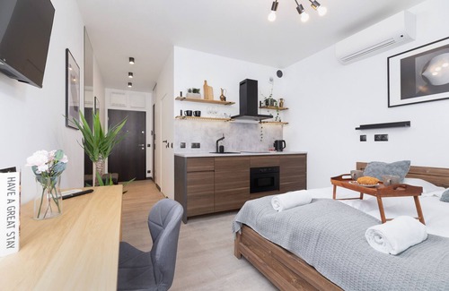 Warszawskie Apartment | Studio Rakowicka 14 by Renters