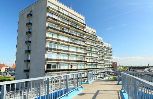 Bredene Apartment | Studio Residentie Astrid-10 by Interhome