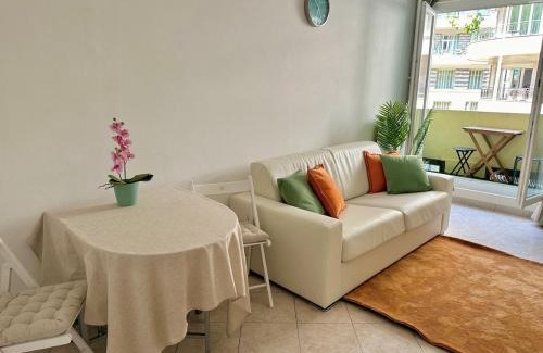 Gambetta Apartment | Studio Riviera - balcon et Wifi