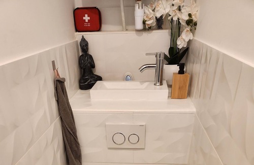 Saint-Assiscle Apartment | Studio Romantique Avec Jacuzzi