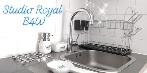 Fontainebleau Apartment | Studio Royal by Beds4Wanderlust - Place du marché avec parking privé