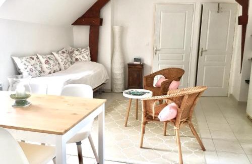 Vernon Apartment | Studio Samson