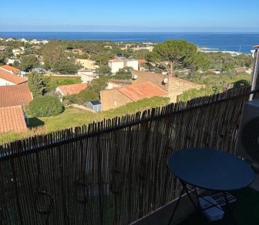 Marine de Saint Ambroggio Apartment | STUDIO SANT AMBROGGIO