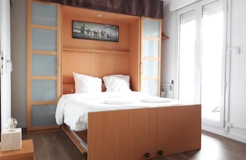Toulouse West Apartment | Studio Santa Monica - Climatisé - Piscine - Parking